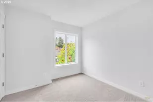 9416 N Bristol Ave, Portland, OR 97203 - Photo 21