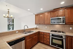 6299 NE Carillion Dr, Hillsboro, OR 97124 - Photo 11