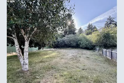 815 SW Cedar Ave, Warrenton, OR 97146 - Photo 37