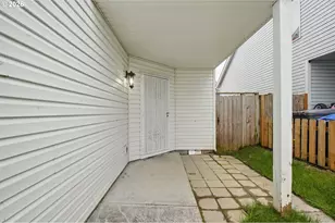 12528 SE Taggart St, Portland, OR 97236 - Photo 3