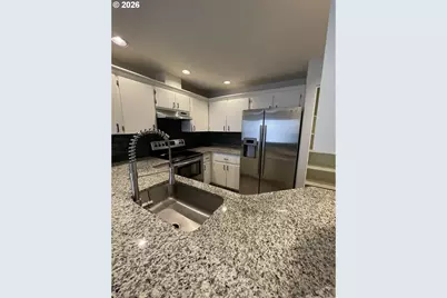 12528 SE Taggart St, Portland, OR 97236 - Photo 33