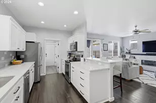 9118 N Haven Ave, Portland, OR 97203 - Photo 11