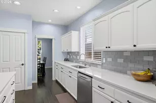 9118 N Haven Ave, Portland, OR 97203 - Photo 7