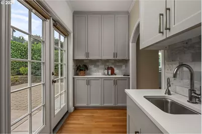 721 NW Albemarle Ter, Portland, OR 97210 - Photo 23