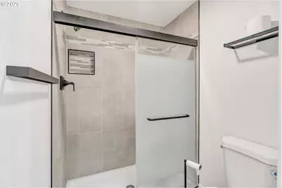 3885 SW 8th St, Gresham, OR 97030 - Photo 21