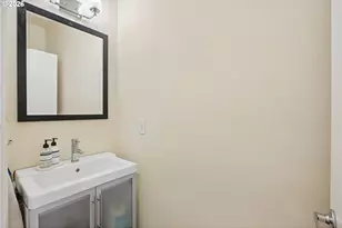 3067 NW Wilson St, Portland, OR 97210 - Photo 19
