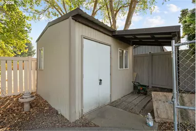 860 E Tamarack Ave, Hermiston, OR 97838 - Photo 21