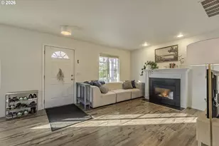 6223 N Yale St, Portland, OR 97203 - Photo 3