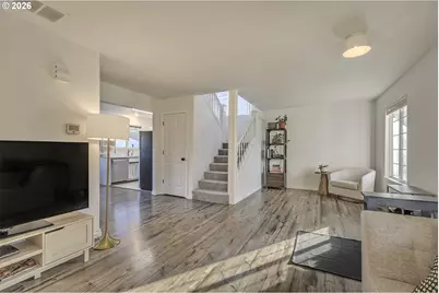 6223 N Yale St, Portland, OR 97203 - Photo 5