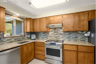 3128 SE Timberlake Dr, Hillsboro, OR 97123 - Photo 9