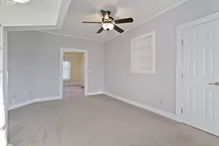 778 E Lincoln St, Woodburn, OR 97071 - Photo 13