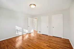 10985 SE Holgate Blvd, Portland, OR 97266 - Photo 21