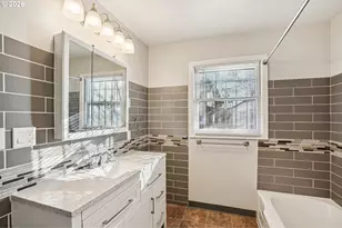 10985 SE Holgate Blvd, Portland, OR 97266 - Photo 19