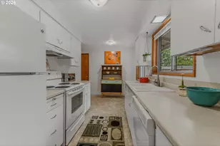 6303 SW 60th Ave, Portland, OR 97221 - Photo 13