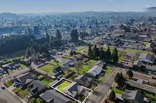 463 SE Pine St, Dallas, OR 97338 - Photo 31