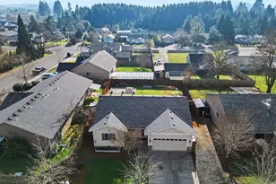 463 SE Pine St, Dallas, OR 97338 - Photo 29