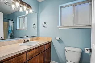 463 SE Pine St, Dallas, OR 97338 - Photo 21