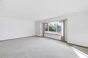 5070 NW Kahneeta Dr, Portland, OR 97229 - Photo 7