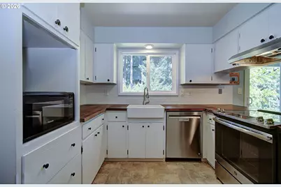 414 NW 69th St, Vancouver, WA 98665 - Photo 7
