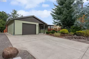 1651 29th St, Florence, OR 97439 - Photo 33