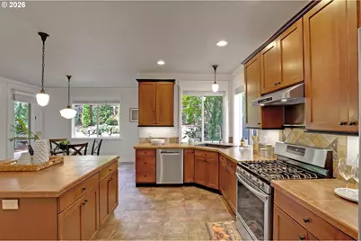 14987 SW Greenfield Dr, Portland, OR 97224 - Photo 15