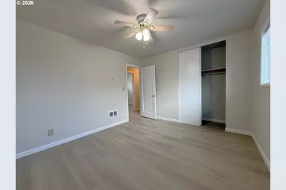 934 Pacific Ave, Coos Bay, OR 97420 - Photo 9