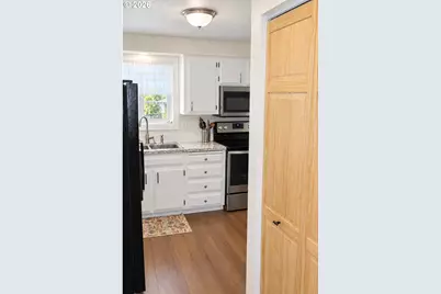 4527 Garden Ct, Salem, OR 97317 - Photo 13