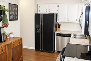 4527 Garden Ct, Salem, OR 97317 - Photo 11