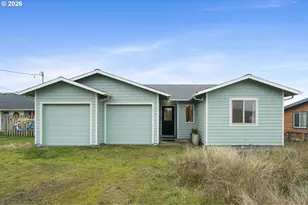 1801 NW Dolphin Ln, Waldport, OR 97394 - Photo 1