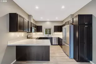 606 2nd St, Garibaldi, OR 97118 - Photo 5