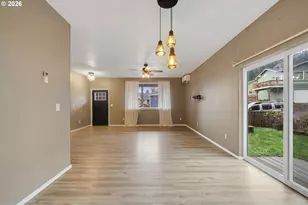 606 2nd St, Garibaldi, OR 97118 - Photo 9