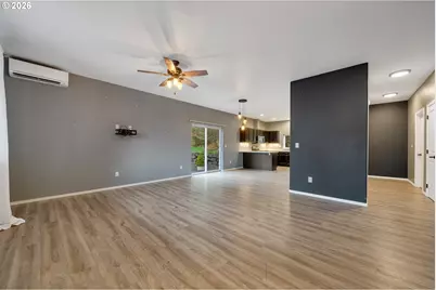 606 2nd St, Garibaldi, OR 97118 - Photo 11