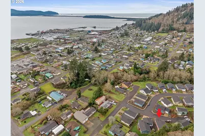 606 2nd St, Garibaldi, OR 97118 - Photo 25