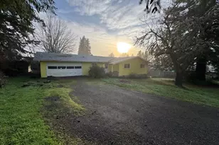 560 St John St, Sutherlin, OR 97479 - Photo 41