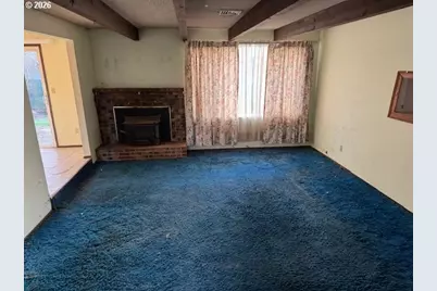 560 St John St, Sutherlin, OR 97479 - Photo 7