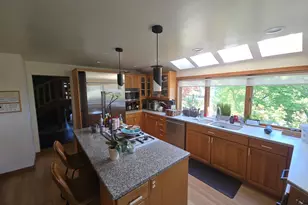 3037 NE Rocky Butte Rd, Portland, OR 97220 - Photo 3