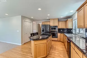 10939 SE Valley Way, Happy Valley, OR 97086 - Photo 13