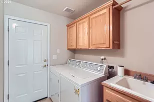 10939 SE Valley Way, Happy Valley, OR 97086 - Photo 33