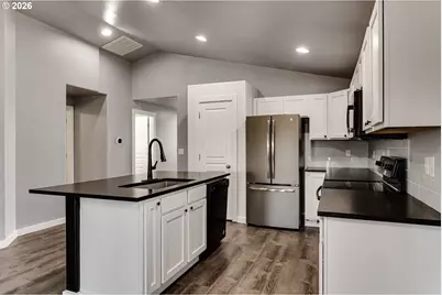 5854 Avalon St, Eugene, OR 97402 - Photo 13