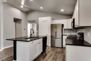 5854 Avalon St, Eugene, OR 97402 - Photo 13