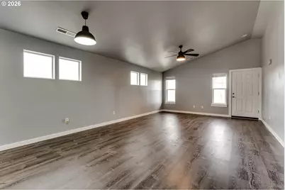 5854 Avalon St, Eugene, OR 97402 - Photo 5