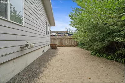 185 S Coral St, Rockaway Beach, OR 97136 - Photo 17