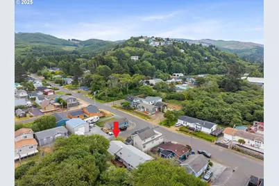 185 S Coral St, Rockaway Beach, OR 97136 - Photo 23