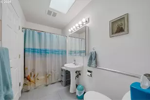 185 S Coral St, Rockaway Beach, OR 97136 - Photo 11