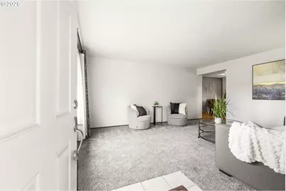 15245 SE Market Ct, Portland, OR 97233 - Photo 3