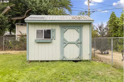 15245 SE Market Ct, Portland, OR 97233 - Photo 27