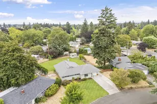 15245 SE Market Ct, Portland, OR 97233 - Photo 29