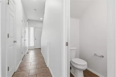 18529 SW Cascade Dr, Beaverton, OR 97003 - Photo 7