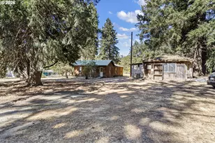 426 Lou Gray Dr, Myrtle Creek, OR 97457 - Photo 17