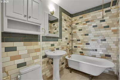 244 NE Buffalo St, Portland, OR 97211 - Photo 13